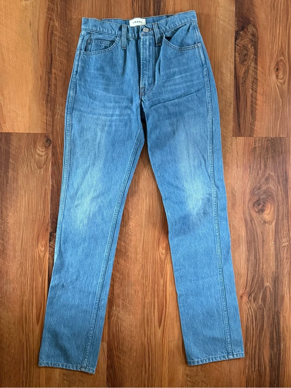 Frame True Straight Jeans - Picture 4 of 6